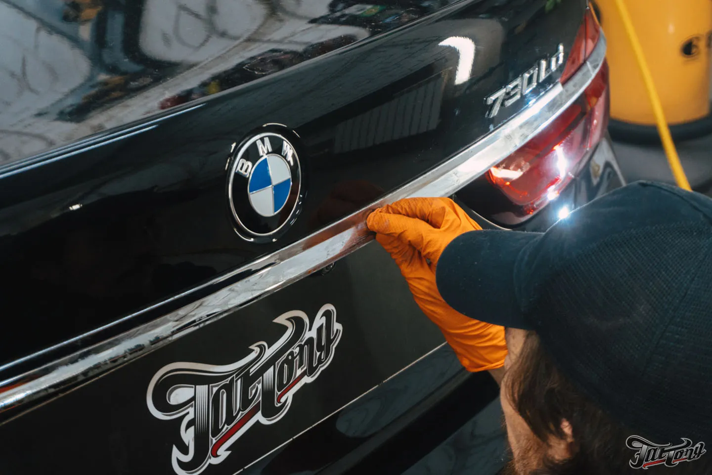 Очистка и защита хрома от реагентов на BMW 7